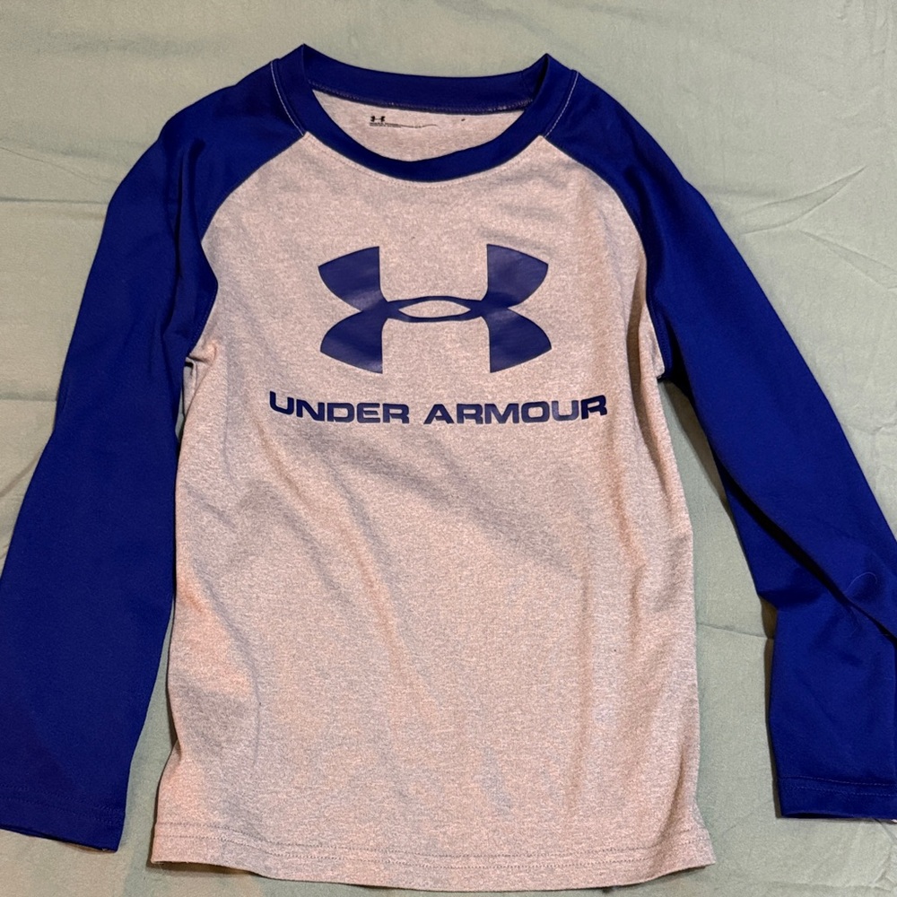 Under Armour Kids Blue and Gray Long Sleeve Shirt boys 6